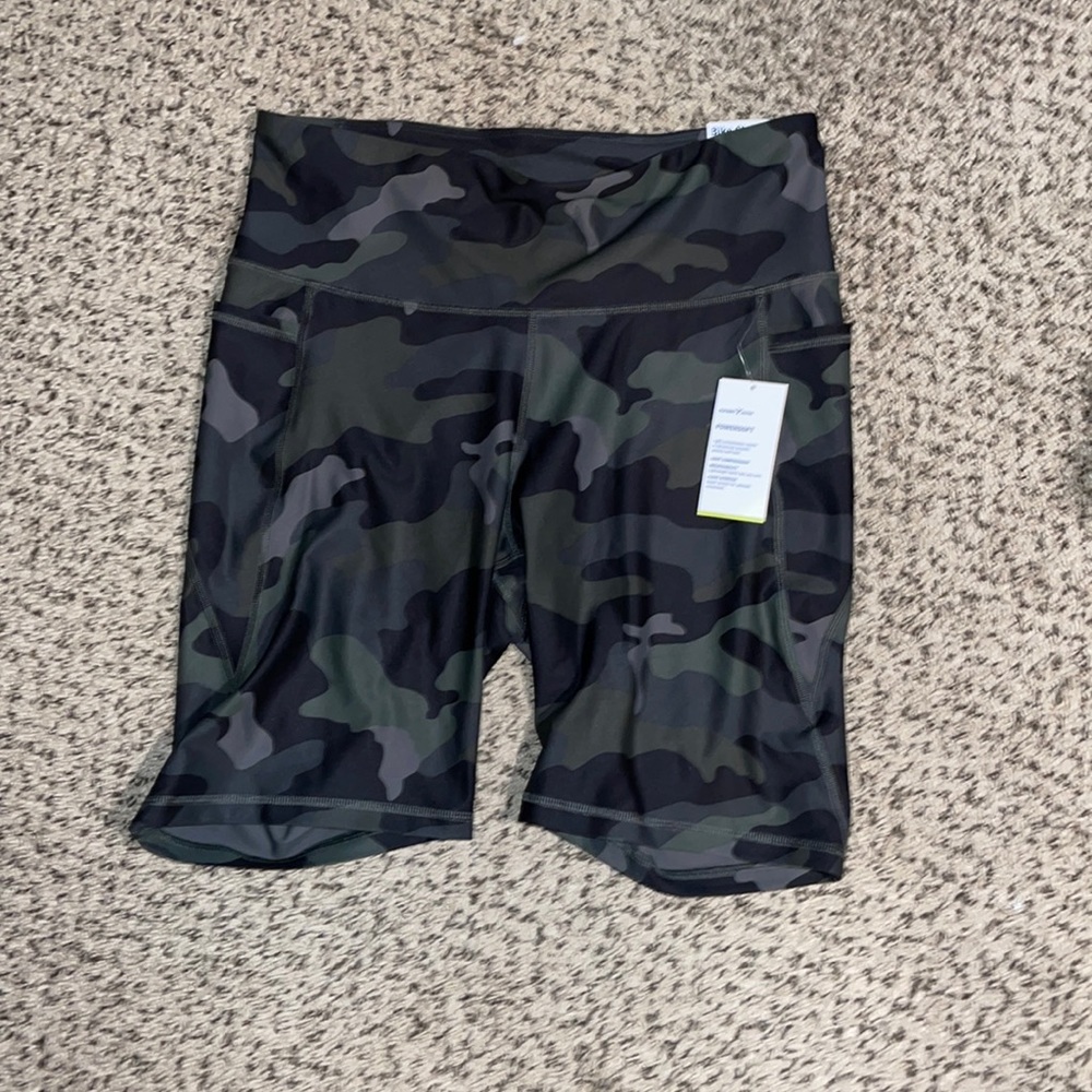 MWT Old Navy High Rose Biker Shorts